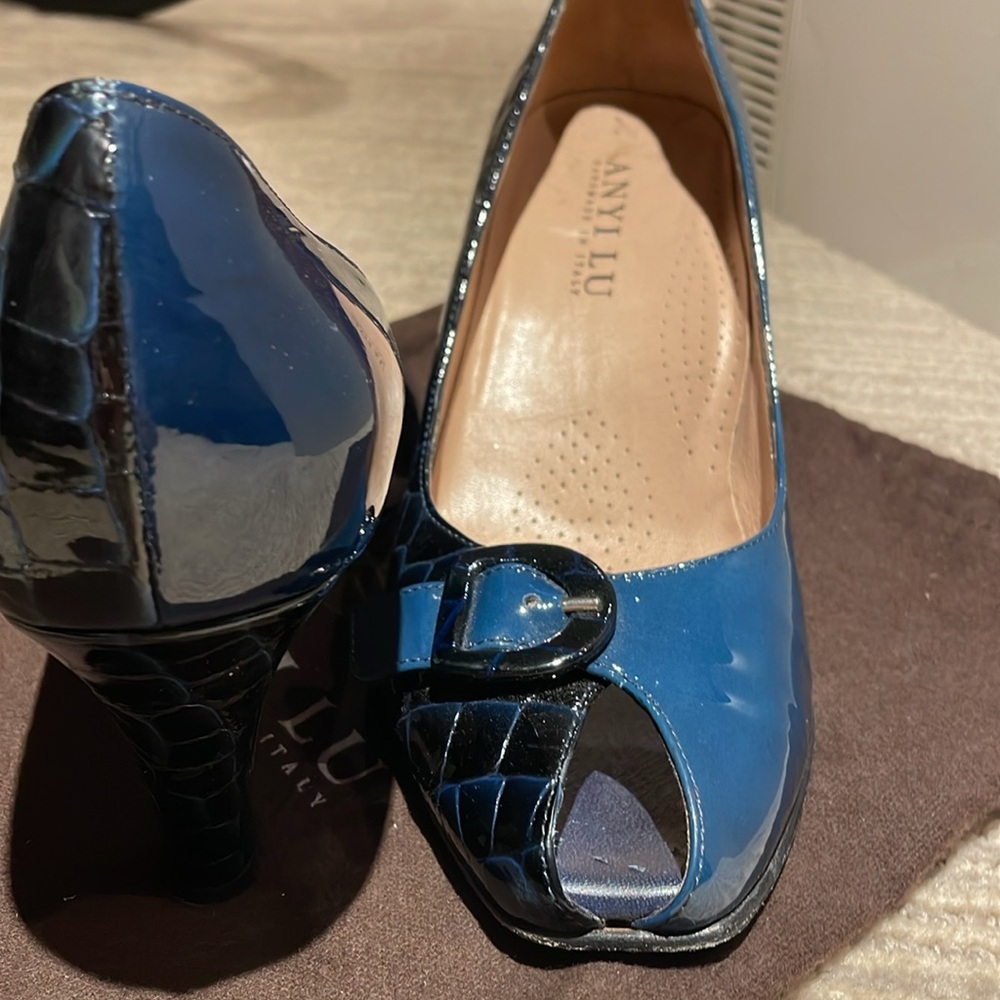 Italian made pump - Picture 4 of 4